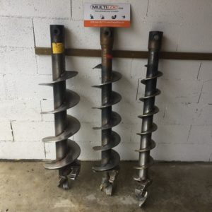 À louer chez Multiloc tarière hydraulique pour mini pelle